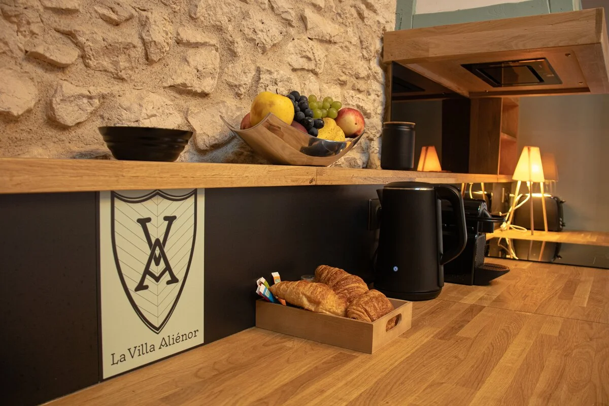 Cuisine équipée moderne et fonctionnelle